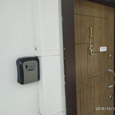 New!90Sqm10Minairport2Bedrooms เทสซาโลนิกิ ภายนอก รูปภาพ