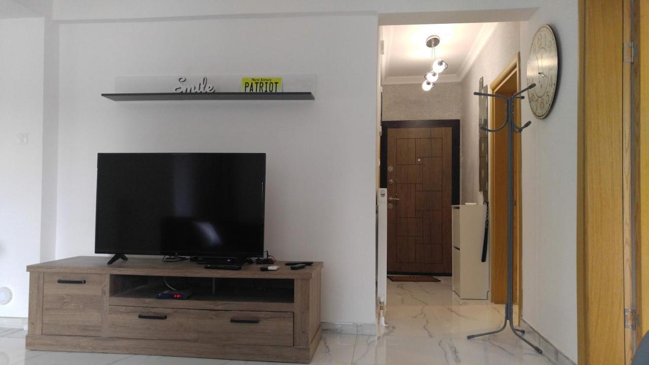 New!90Sqm10Minairport2Bedrooms เทสซาโลนิกิ ภายนอก รูปภาพ
