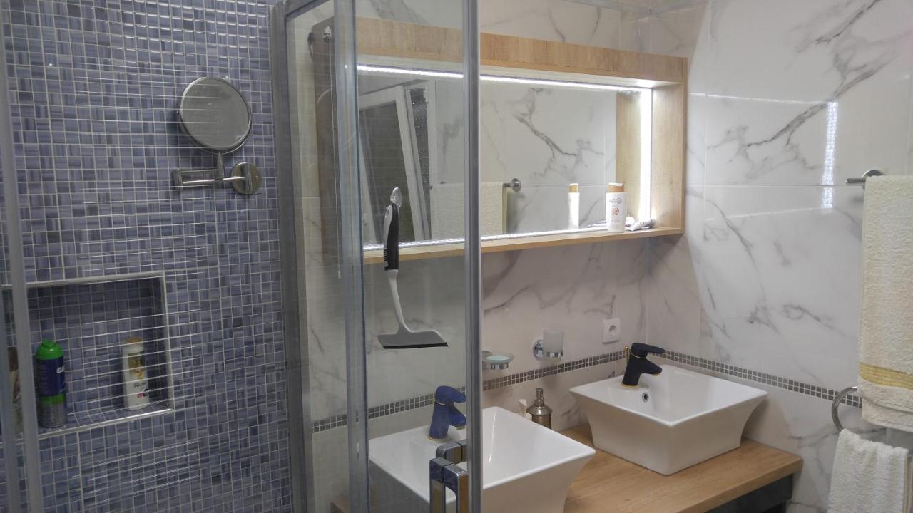 New!90Sqm10Minairport2Bedrooms เทสซาโลนิกิ ภายนอก รูปภาพ