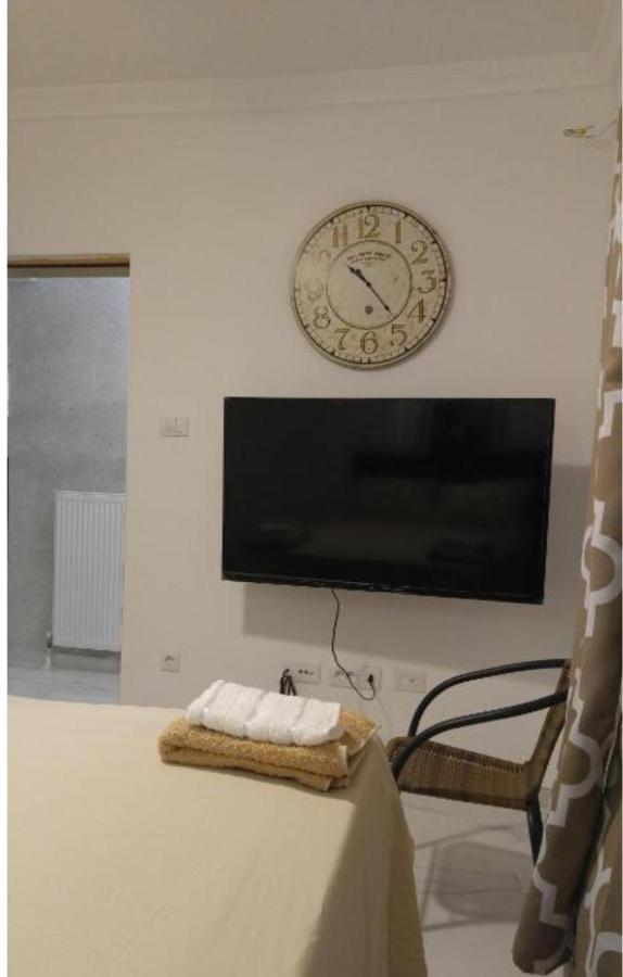 New!90Sqm10Minairport2Bedrooms เทสซาโลนิกิ ภายนอก รูปภาพ